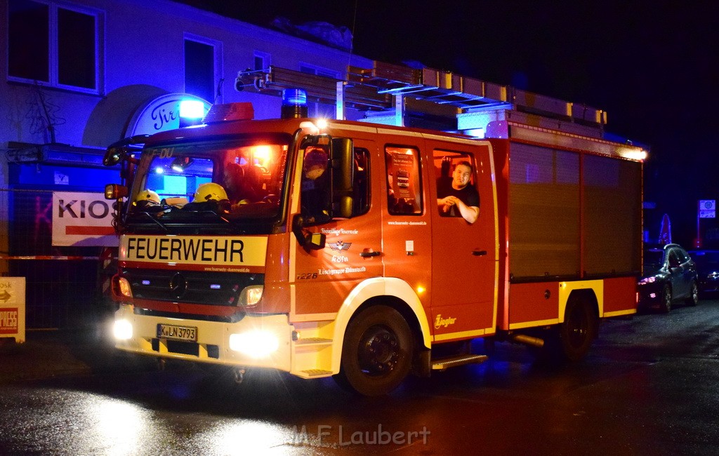 Feuer 2 Tiefgarage Koeln Hoehenhaus Ilfelder Weg P68.JPG